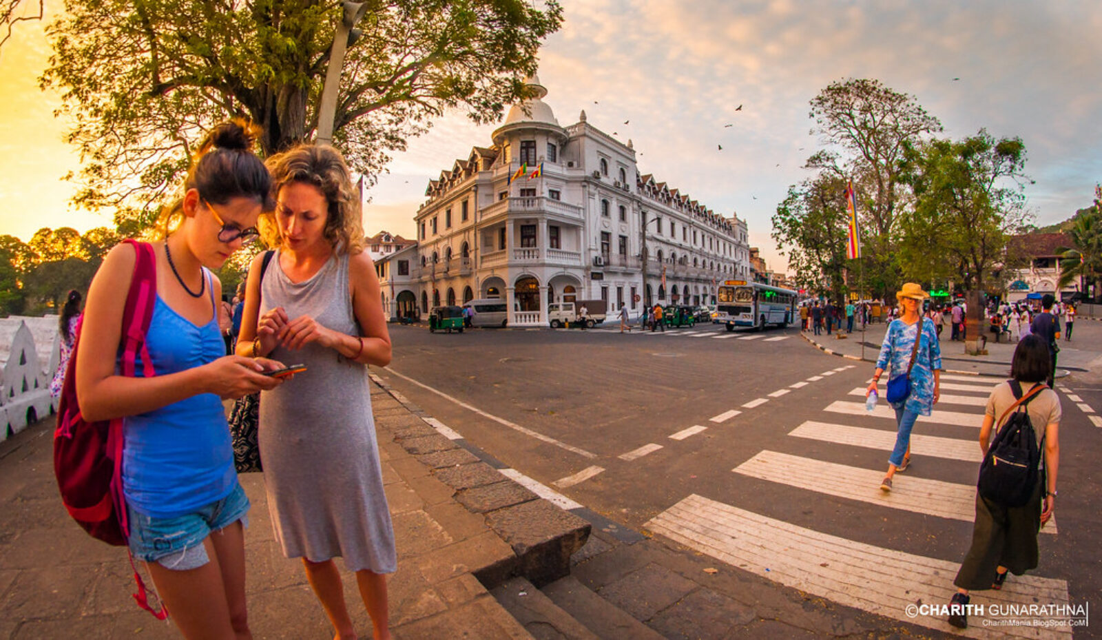 Sri Lanka Holiday Guru launches a Survival Guide for Tourists